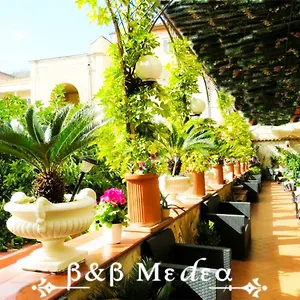 Bed & Breakfast Medea לינה וארוחת בוקר